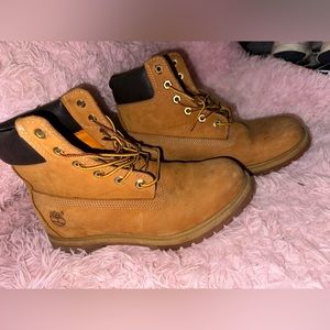 Women’s timberlands size 9 used